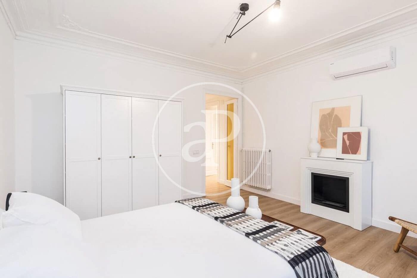 5 soverom Leilighet til leie i Barcelona by - € 4 500 (Ref: 8986677)