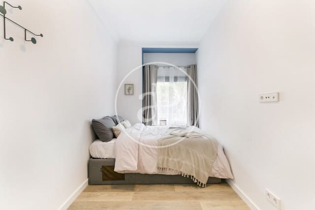 3 quarto Apartamento para arrendar em La Dreta de L'Eixample, Barcelona cidade - 3 500 € (Ref: 8986682)