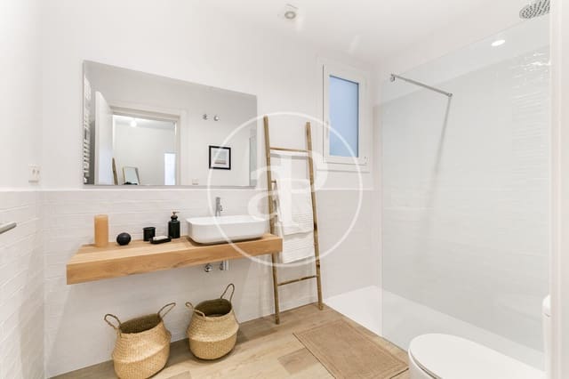 3 quarto Apartamento para arrendar em La Dreta de L'Eixample, Barcelona cidade - 3 500 € (Ref: 8986682)