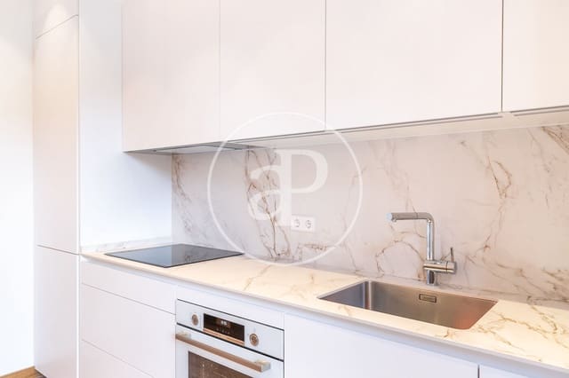 5 soveværelse Lejlighed til leje i El Barri Gòtic, Barcelona by - € 3.150 (Ref: 8986683)