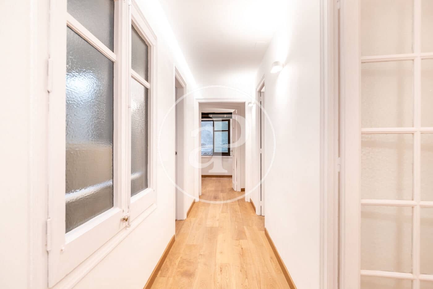 Appartement de 5 chambres à louer à Barcelone ville - 3 150 € (Ref: 8986683)