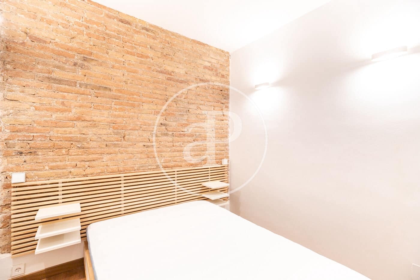 Appartement de 5 chambres à louer à Barcelone ville - 3 150 € (Ref: 8986683)