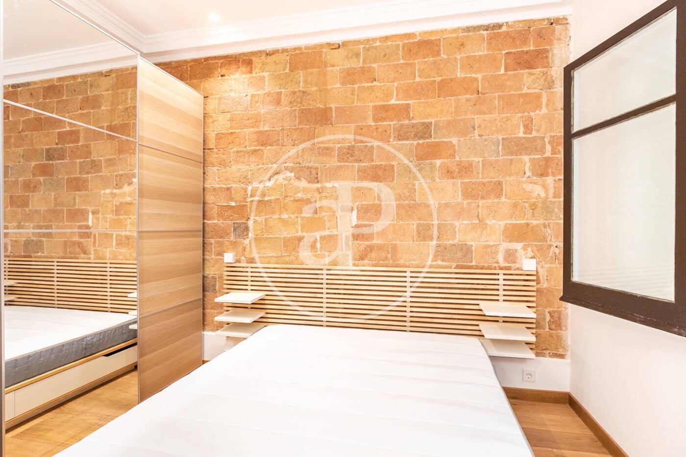 Appartement de 5 chambres à louer à Barcelone ville - 3 150 € (Ref: 8986683)