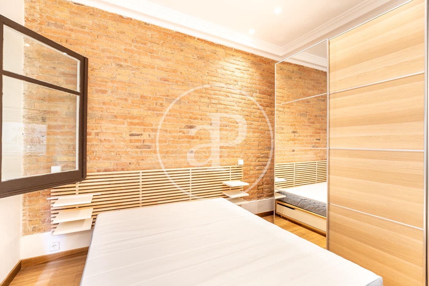 Appartement de 5 chambres à louer à Barcelone ville - 3 150 € (Ref: 8986683)