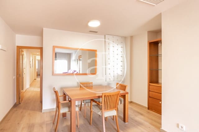 3 bedroom Apartment for rent in La Nova Esquerra de L'Eixample, Barcelona city - € 2,500 (Ref: 8986684)