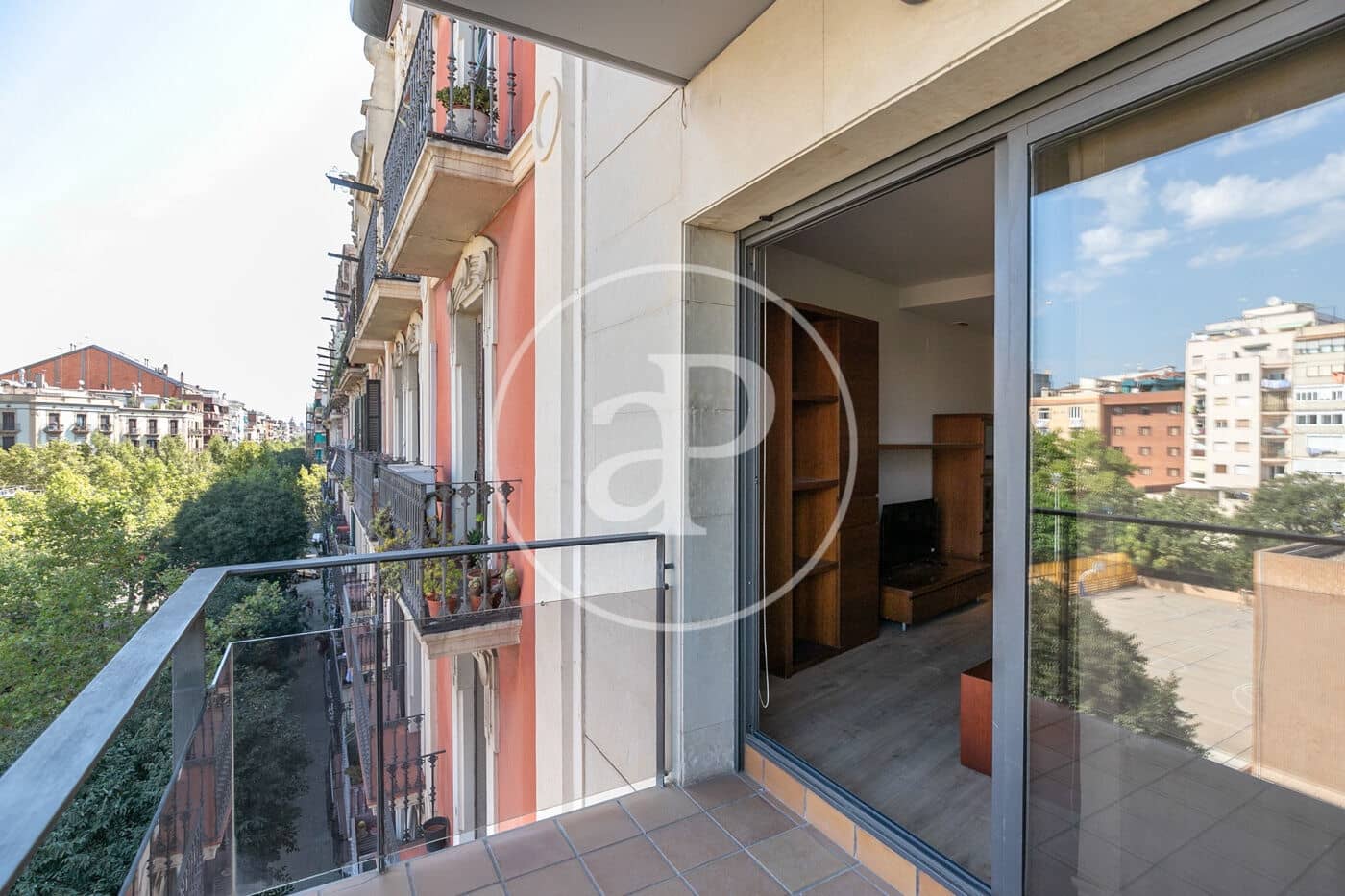 3 bedroom Apartment for rent in Barcelona city - € 2,500 (Ref: 8986684)