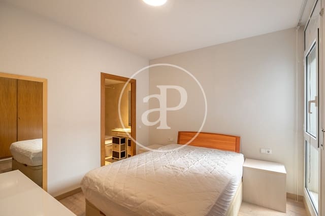 3 bedroom Apartment for rent in La Nova Esquerra de L'Eixample, Barcelona city - € 2,500 (Ref: 8986684)