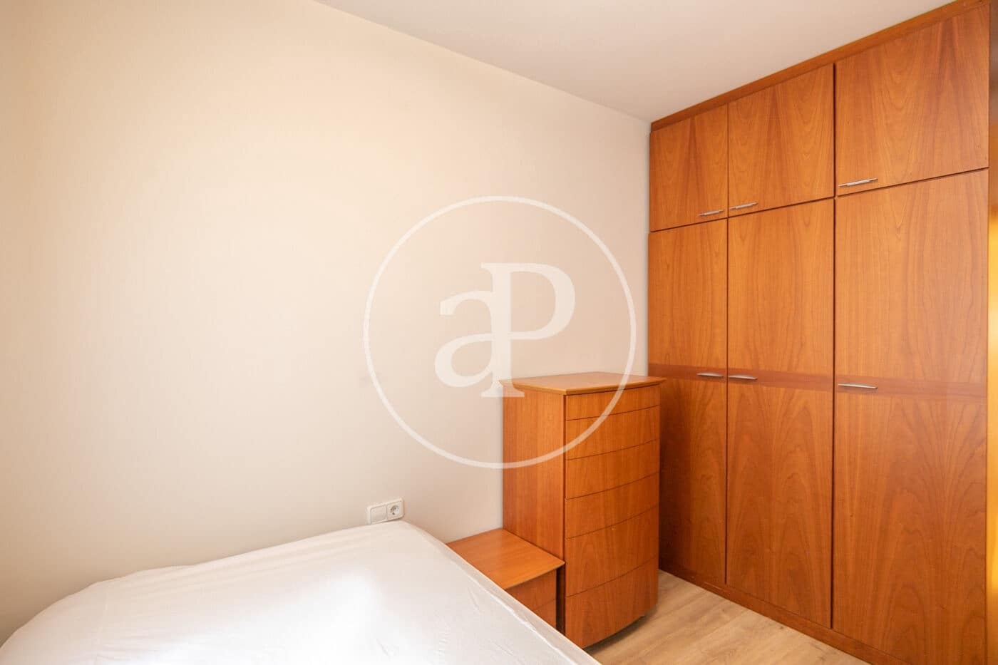 3 bedroom Apartment for rent in Barcelona city - € 2,500 (Ref: 8986684)