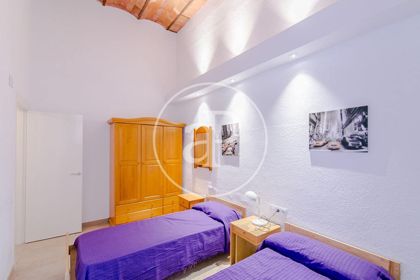 Apartamento de 4 habitaciones en Barcelona ciudad en alquiler - 3.200 € (Ref: 8986687)
