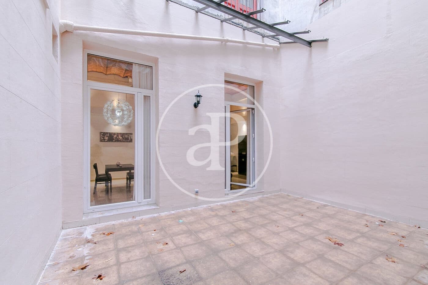 Apartamento de 4 habitaciones en Barcelona ciudad en alquiler - 3.200 € (Ref: 8986687)
