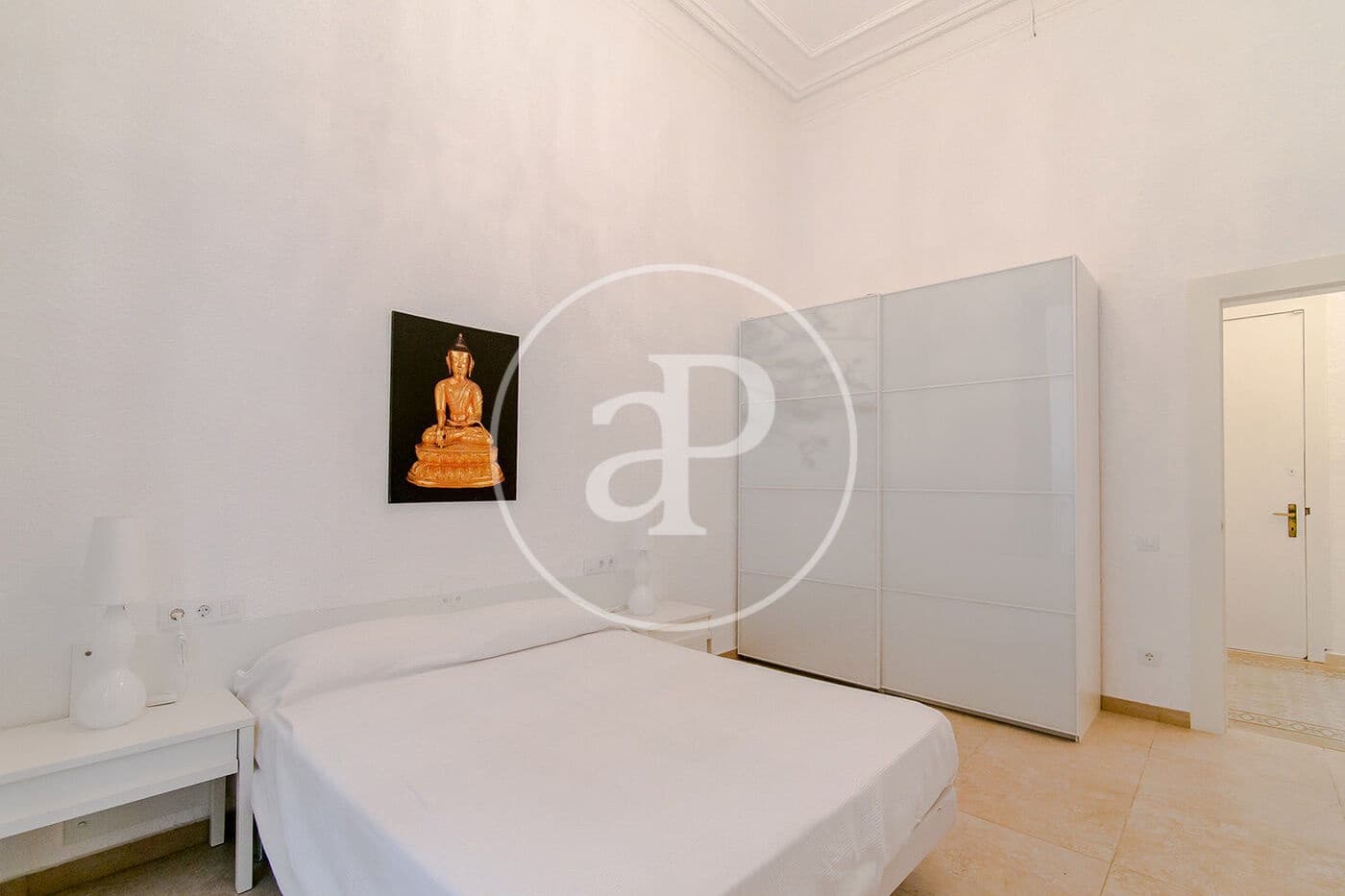 Apartamento de 4 habitaciones en Barcelona ciudad en alquiler - 3.200 € (Ref: 8986687)