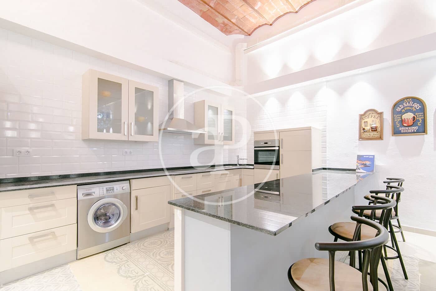 Apartamento de 4 habitaciones en Barcelona ciudad en alquiler - 3.200 € (Ref: 8986687)