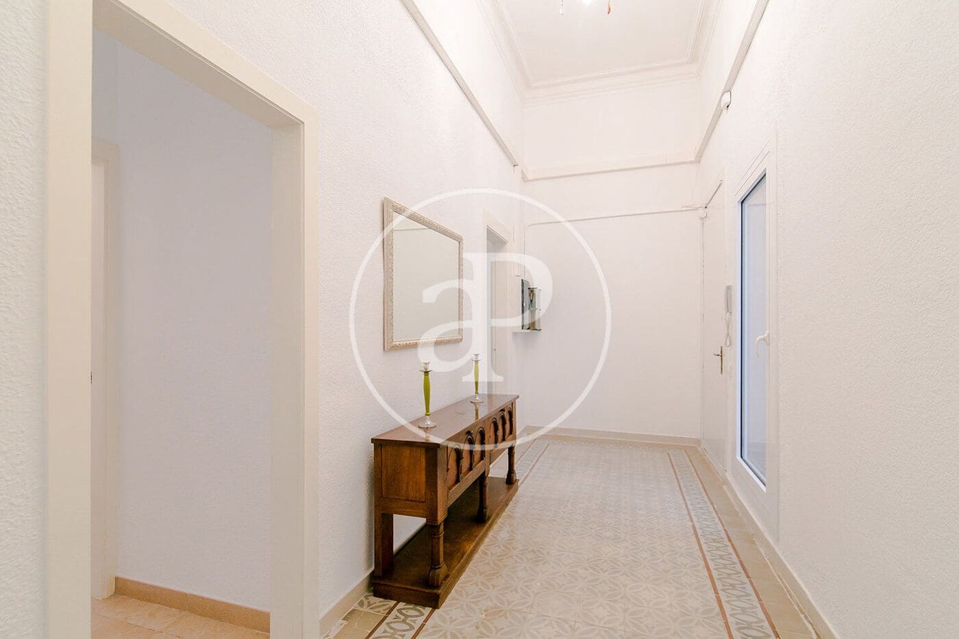 Apartamento de 4 habitaciones en Barcelona ciudad en alquiler - 3.200 € (Ref: 8986687)