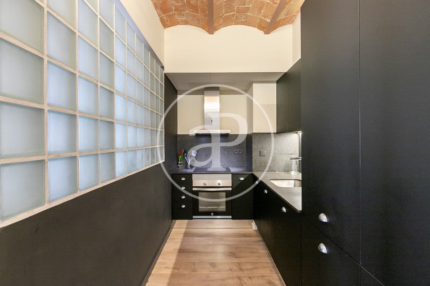 1 slaapkamer Appartement te huur in Barcelona stad met zwembad - € 1.225 (Ref: 8986688)