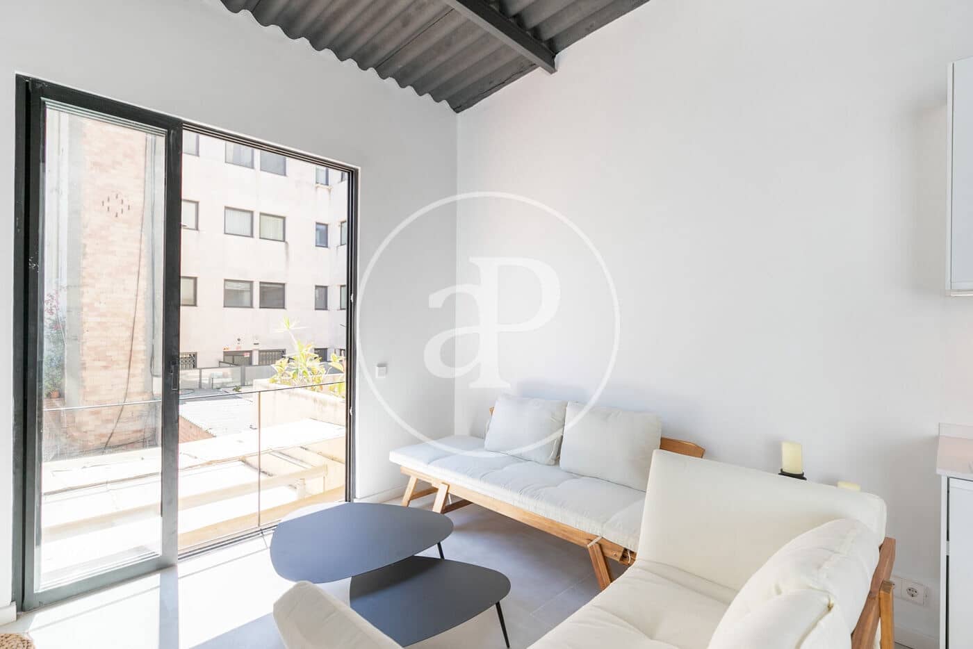 2 bedroom Apartment for rent in Barcelona city - € 1,700 (Ref: 8986695)