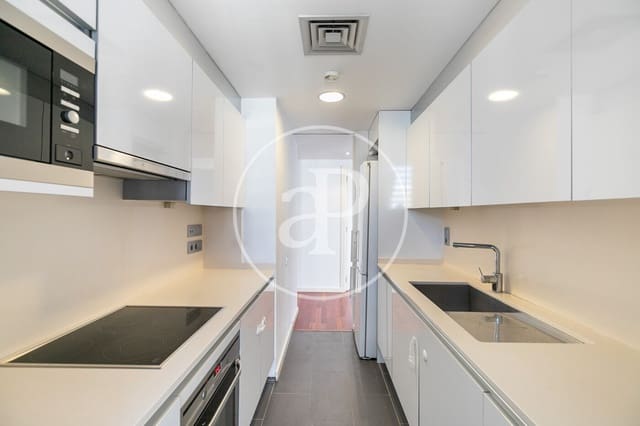 2 soverom Leilighet til leie i La Barceloneta, Barcelona by med garasje - € 1 900 (Ref: 8986700)