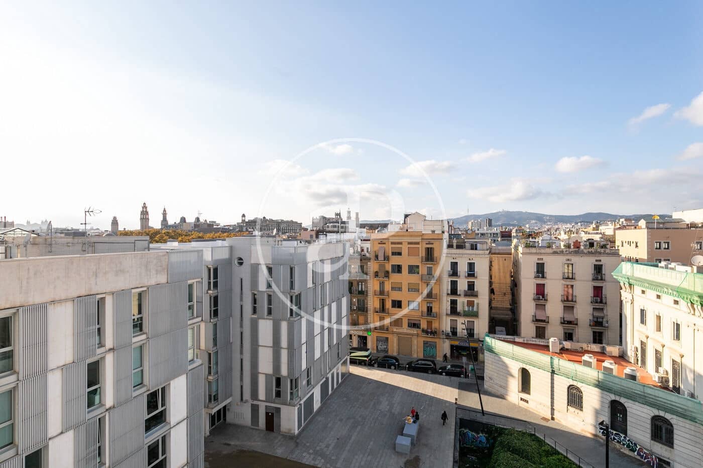 2 soverom Leilighet til leie i Barcelona by med garasje - € 1 900 (Ref: 8986700)