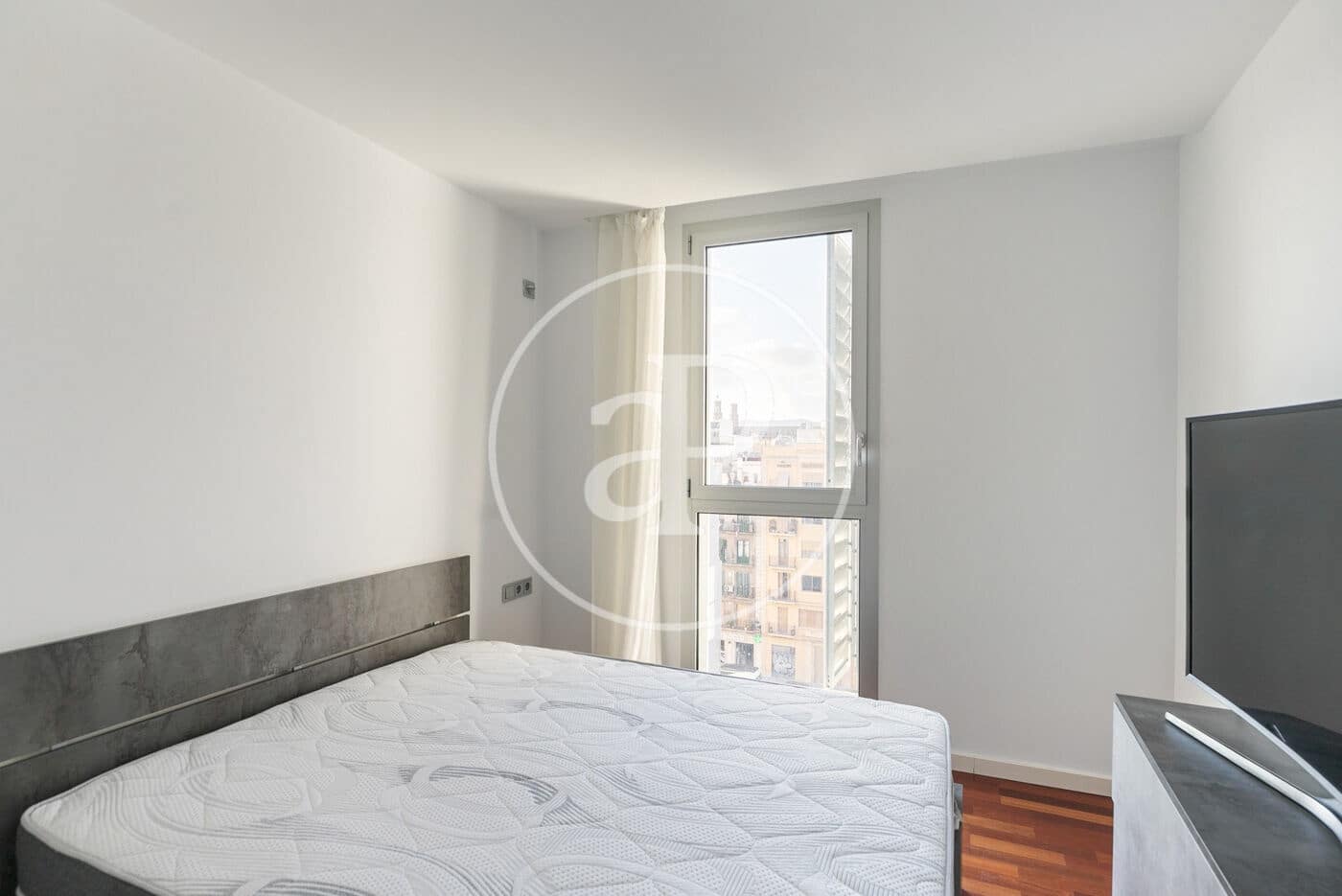 2 soverom Leilighet til leie i Barcelona by med garasje - € 1 900 (Ref: 8986700)
