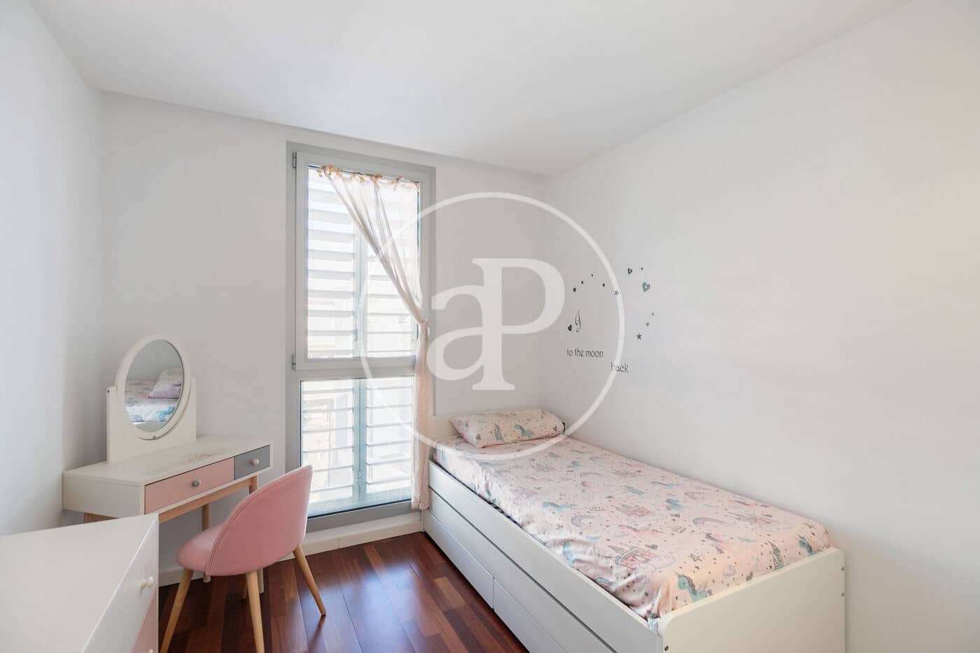 2 soverom Leilighet til leie i Barcelona by med garasje - € 1 900 (Ref: 8986700)