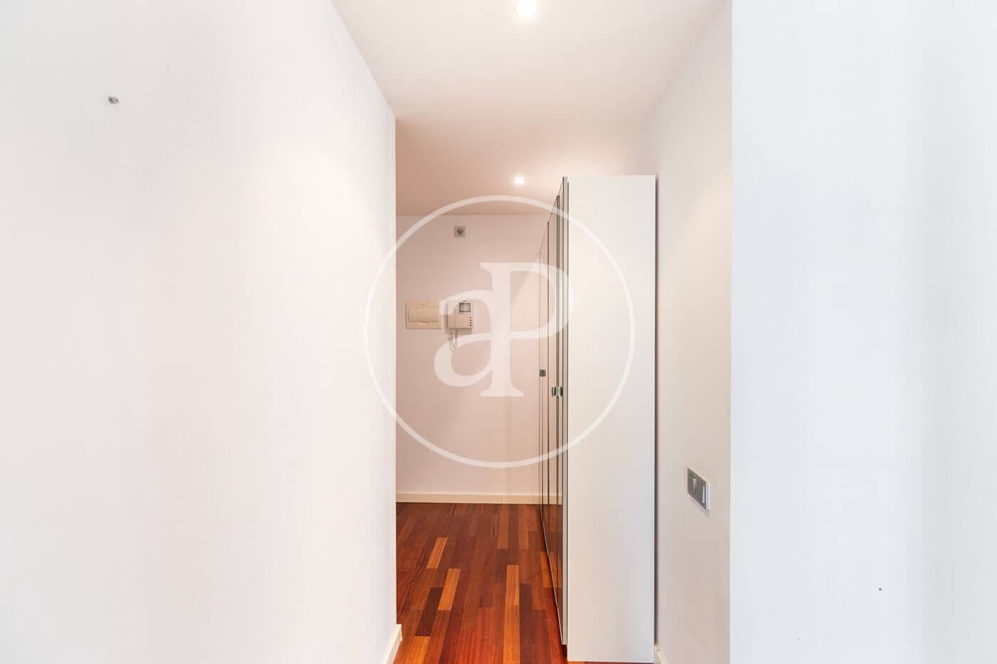 2 soverom Leilighet til leie i Barcelona by med garasje - € 1 900 (Ref: 8986700)