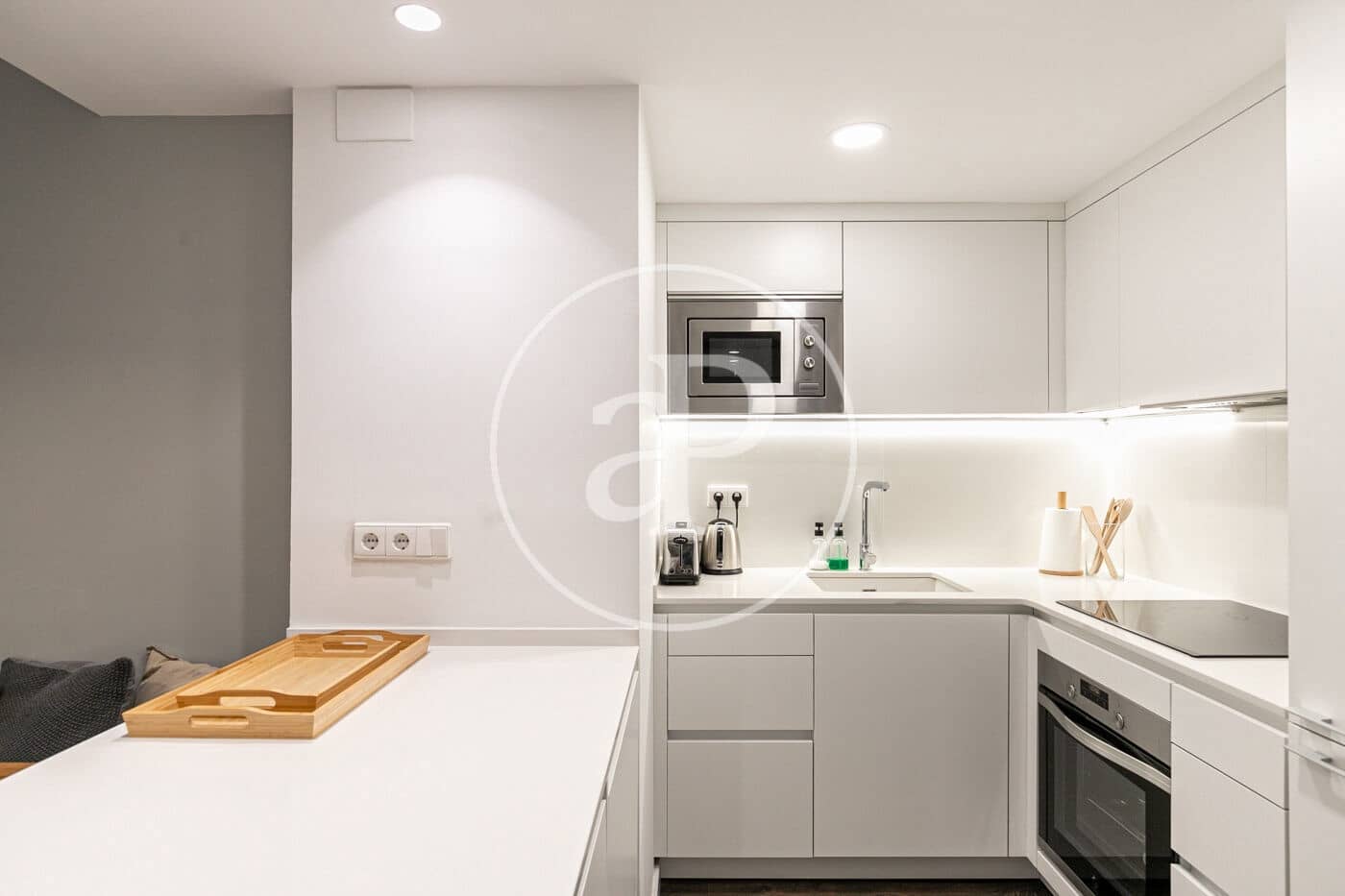 Appartement de 2 chambres à louer à Barcelone ville - 1 990 € (Ref: 8986716)