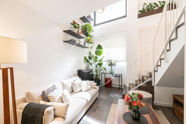 Appartement de 2 chambres à louer à La Font de la Guatlla, Barcelone ville - 1 990 € (Ref: 8986716)