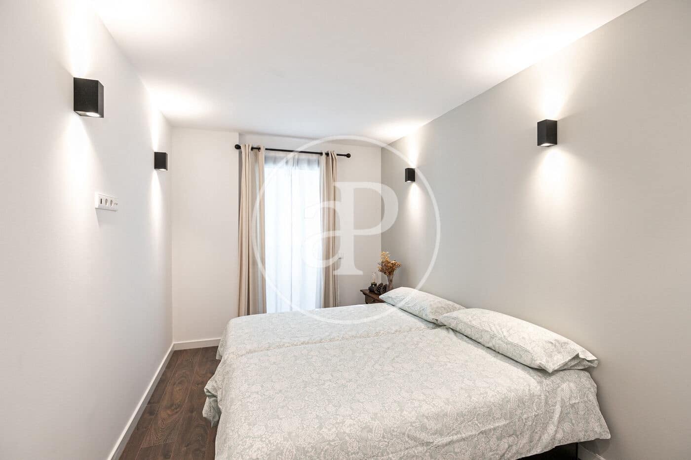 Appartement de 2 chambres à louer à Barcelone ville - 1 990 € (Ref: 8986716)