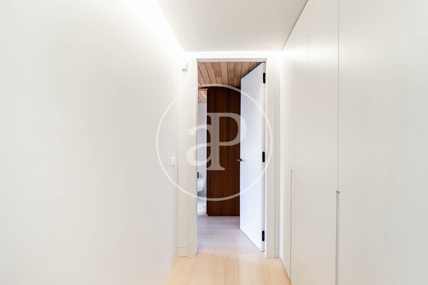 3 soveværelse Lejlighed til leje i Barcelona by med swimmingpool - € 4.950 (Ref: 8986729)