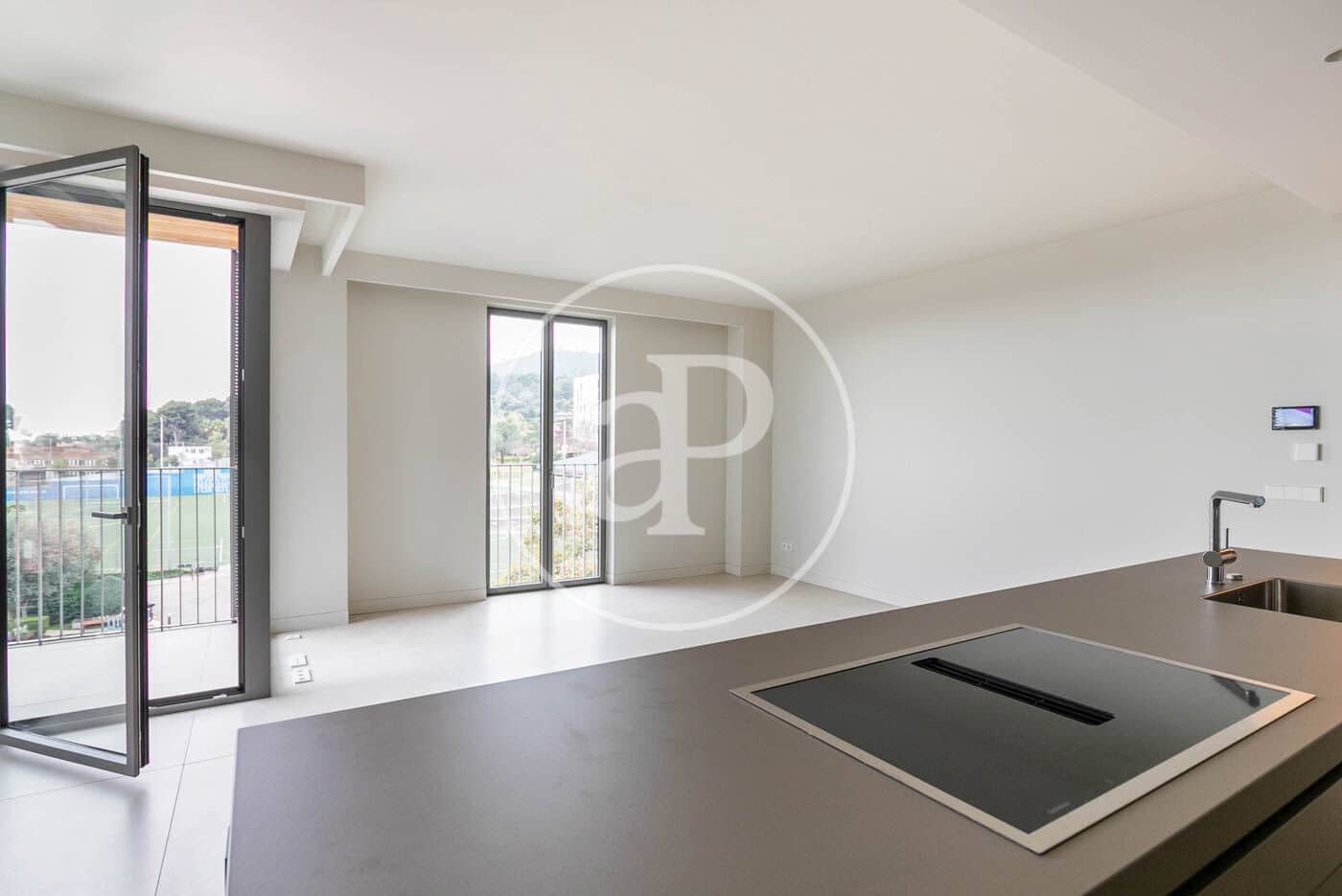 3 soveværelse Lejlighed til leje i Barcelona by med swimmingpool - € 4.950 (Ref: 8986729)