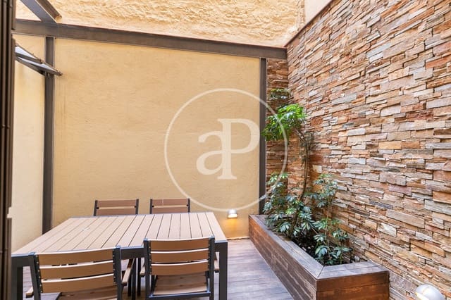 1 bedroom Apartment for sale in El Raval, Barcelona city - € 299,000 (Ref: 8986731)