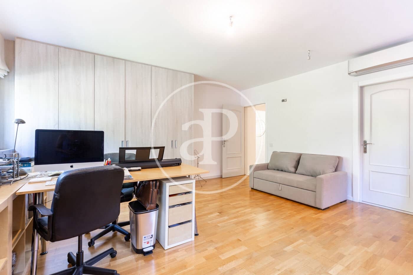 4 soverom Villa til salgs i Mira-Sol med svømmebasseng - € 1 395 000 (Ref: 8986735)