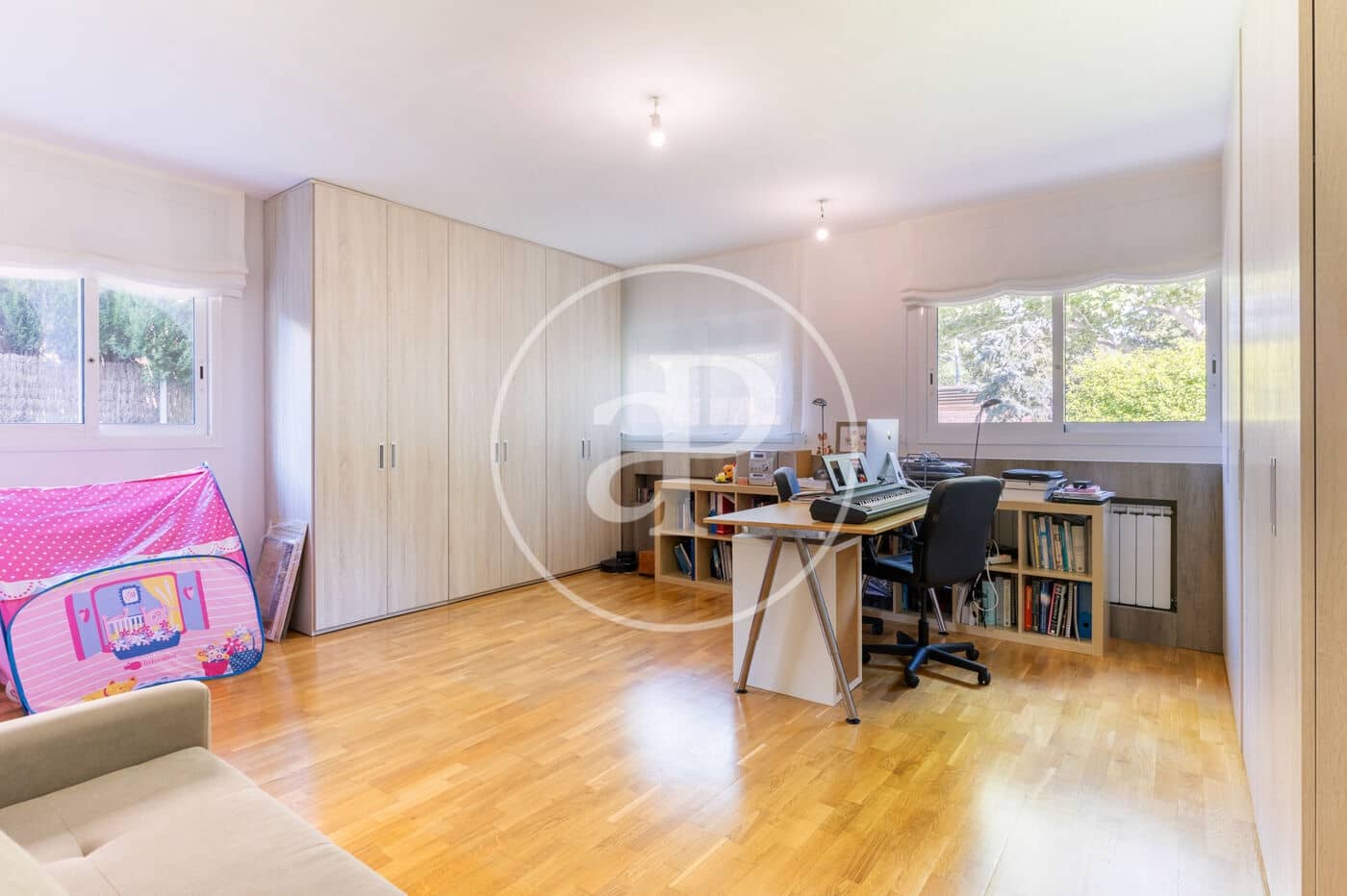 4 soverom Villa til salgs i Mira-Sol med svømmebasseng - € 1 395 000 (Ref: 8986735)