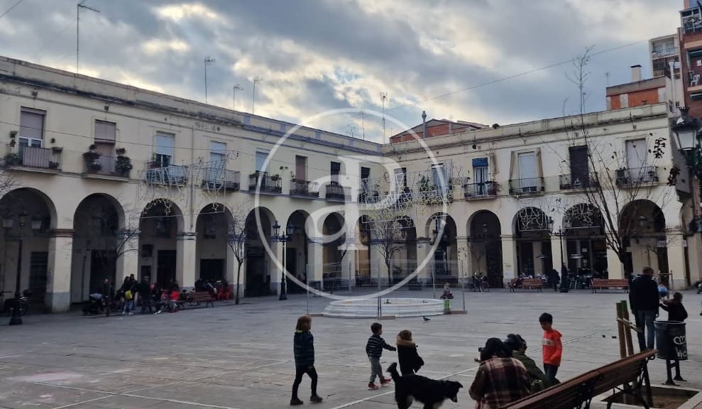 8 soverom Villa til salgs i Barcelona by - € 975 000 (Ref: 8986744)