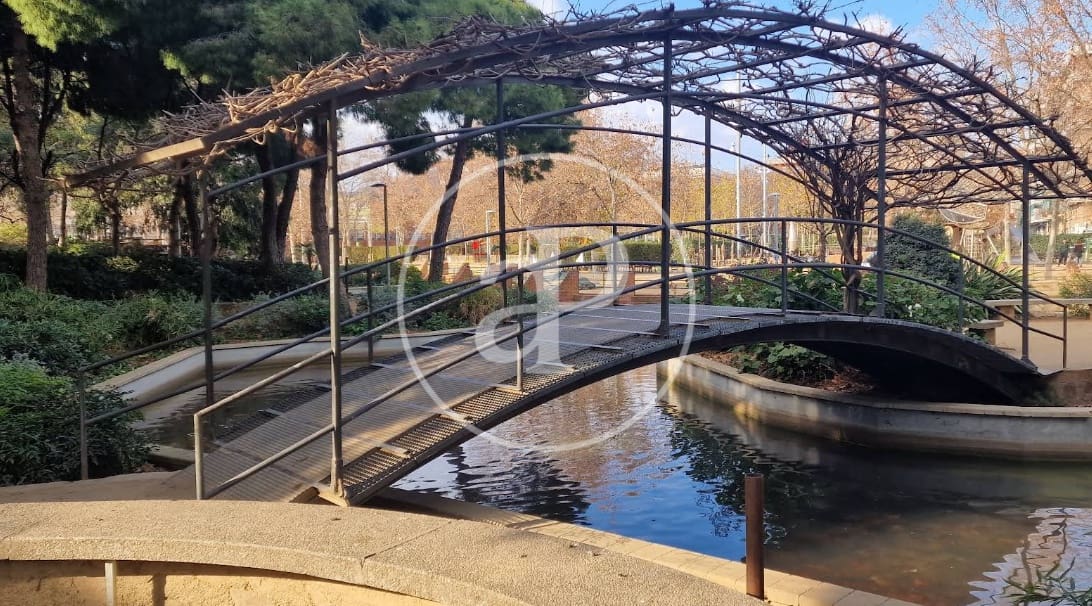 8 soverom Villa til salgs i Barcelona by - € 975 000 (Ref: 8986744)