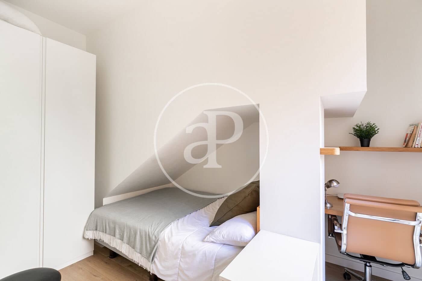 Lejlighed til salg i Barcelona by - € 470.000 (Ref: 8986750)