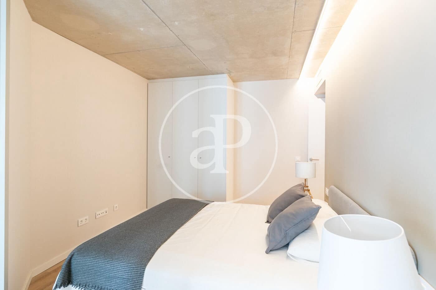 Leilighet til salgs i L'Hospitalet de Llobregat - € 465 000 (Ref: 8986789)