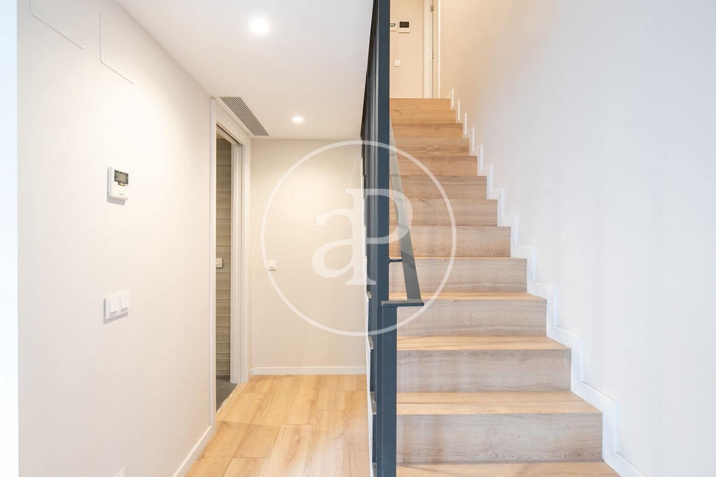 Leilighet til salgs i L'Hospitalet de Llobregat - € 465 000 (Ref: 8986789)