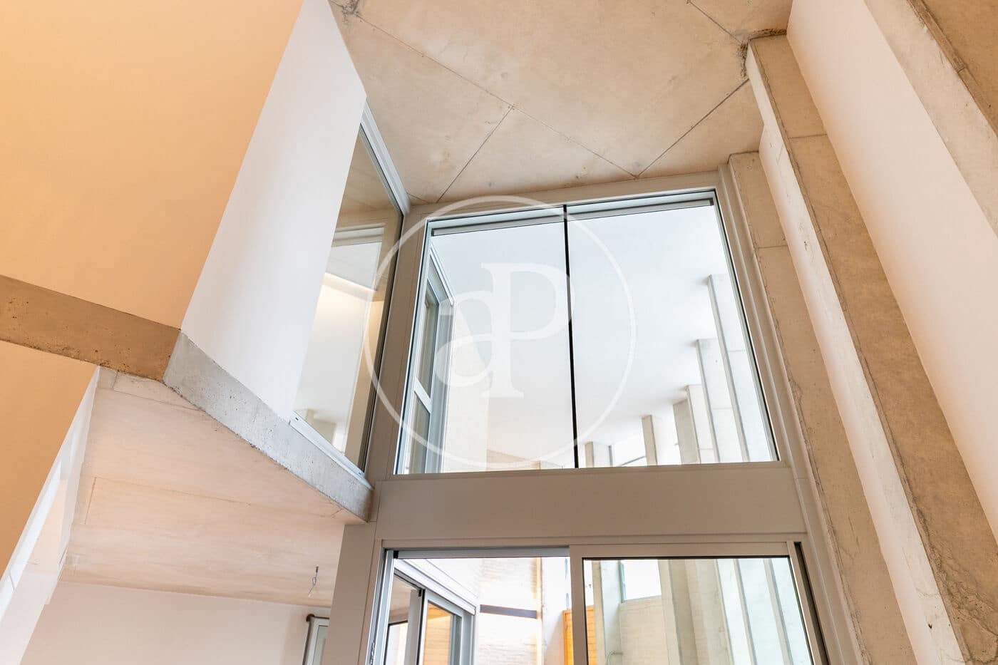 Leilighet til salgs i L'Hospitalet de Llobregat - € 465 000 (Ref: 8986789)