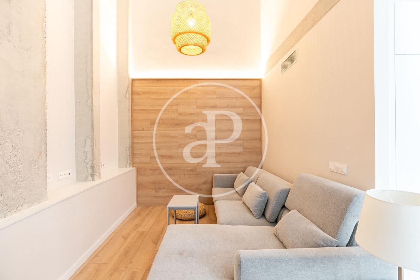 Leilighet til salgs i L'Hospitalet de Llobregat - € 465 000 (Ref: 8986789)