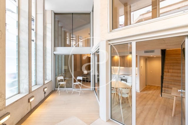 Lejlighed til salg i L'Hospitalet de Llobregat - € 465.000 (Ref: 8986789)