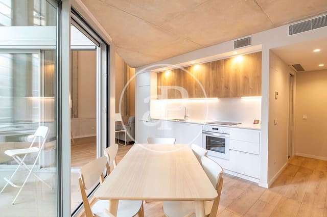 Lejlighed til salg i L'Hospitalet de Llobregat - € 465.000 (Ref: 8986789)