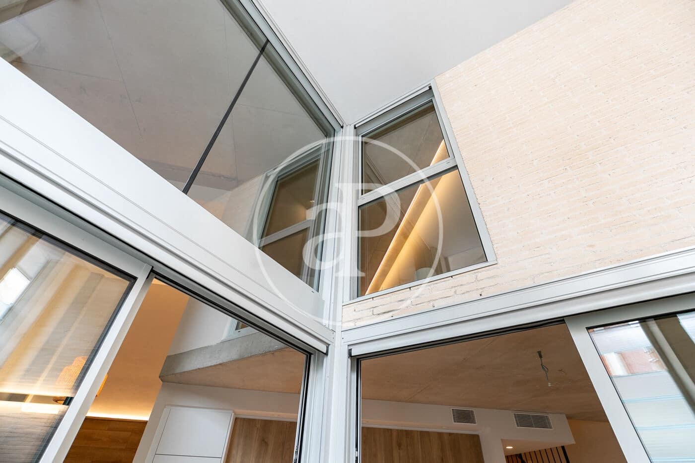 Leilighet til salgs i L'Hospitalet de Llobregat - € 465 000 (Ref: 8986789)