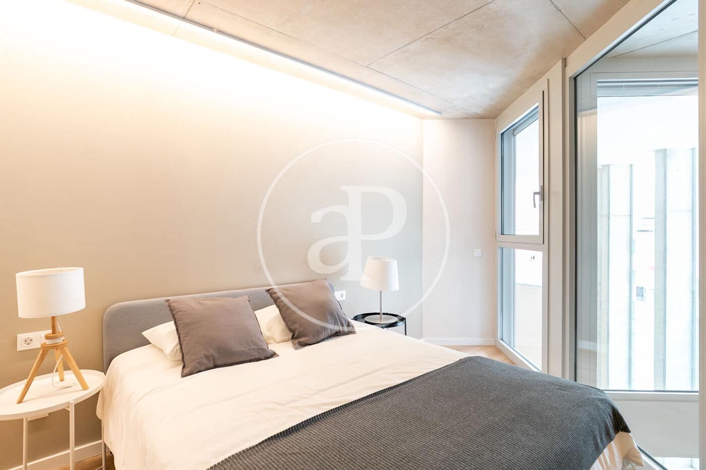 Leilighet til salgs i L'Hospitalet de Llobregat - € 465 000 (Ref: 8986789)