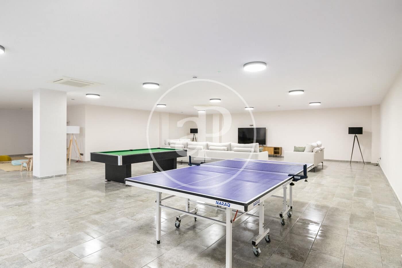 6 soveværelse Lejlighed til salg i Esplugues de Llobregat med swimmingpool - € 2.058.000 (Ref: 8986793)