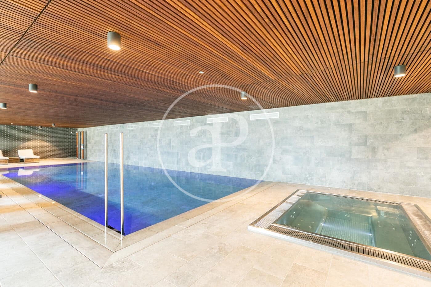 6 soveværelse Lejlighed til salg i Esplugues de Llobregat med swimmingpool - € 2.058.000 (Ref: 8986793)