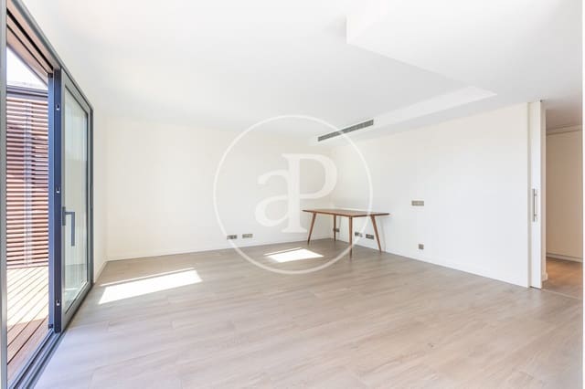 6 makuuhuone Huoneisto myytävänä paikassa Esplugues de Llobregat mukana uima-altaan 
autotalli - 2 211 000 € (Ref: 8986793)