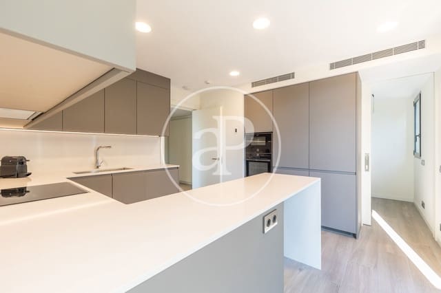6 makuuhuone Huoneisto myytävänä paikassa Esplugues de Llobregat mukana uima-altaan 
autotalli - 2 211 000 € (Ref: 8986793)