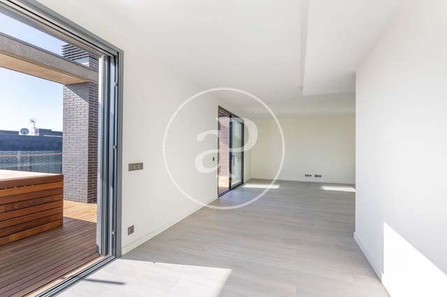 6 makuuhuone Huoneisto myytävänä paikassa Esplugues de Llobregat mukana uima-altaan 
autotalli - 2 211 000 € (Ref: 8986793)