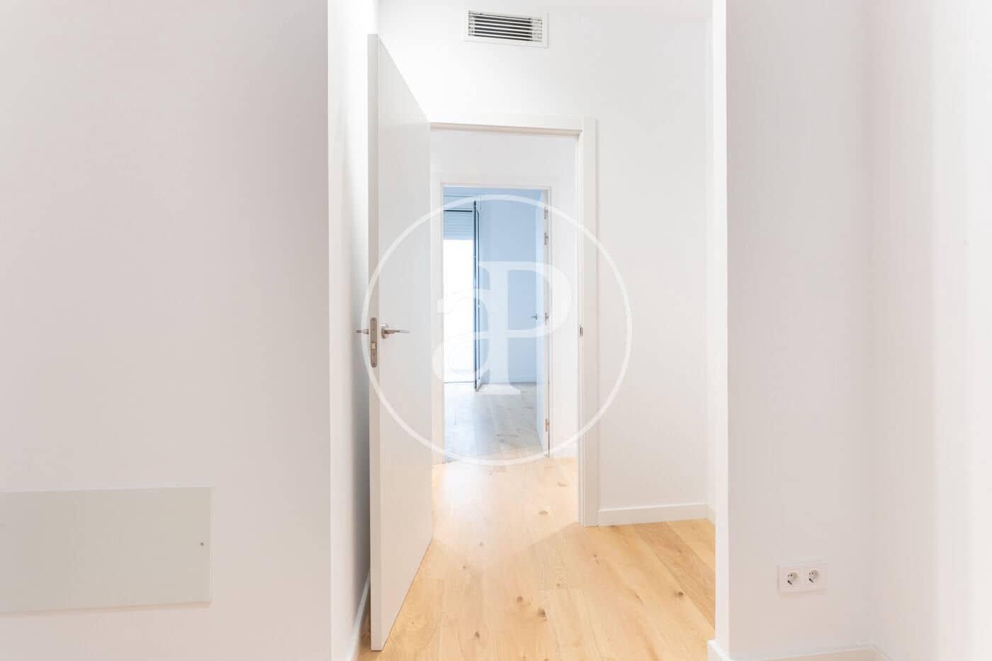 Apartment for sale in Barcelona city - € 670,000 (Ref: 8986796)