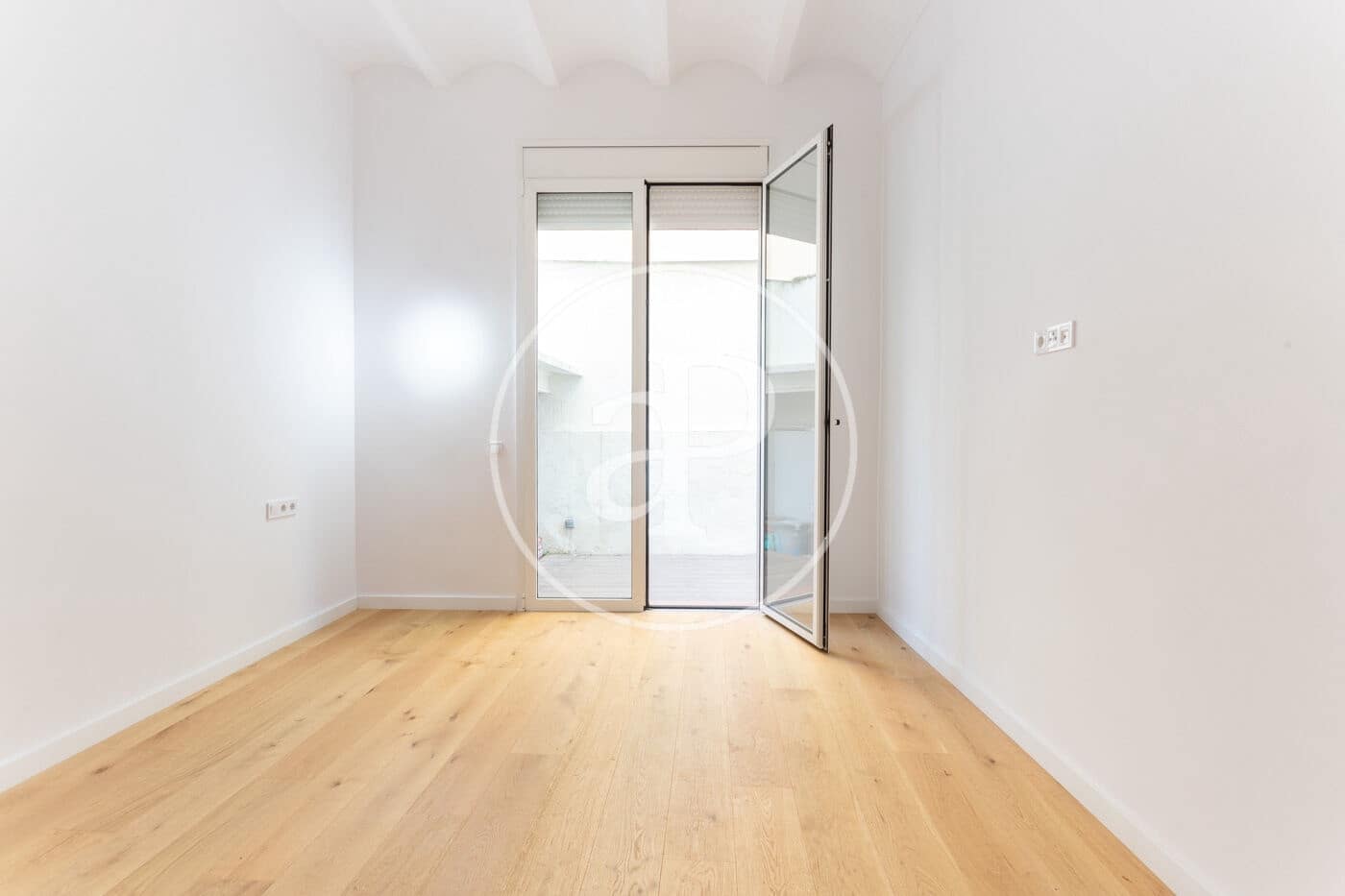 Apartment for sale in Barcelona city - € 670,000 (Ref: 8986796)